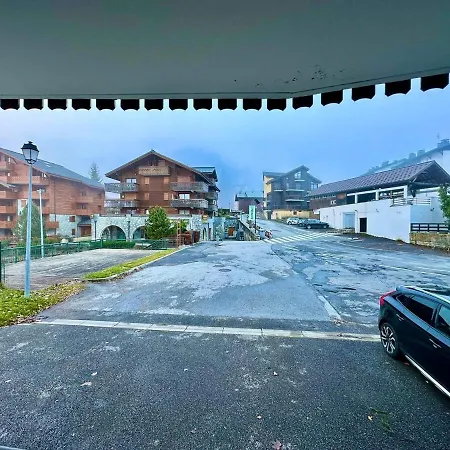 Apartment 4 Personnes Au Coeur De La Station Des Carroz D *