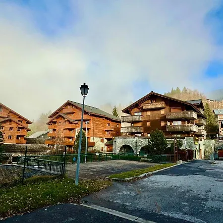 4 Personnes Au Coeur De La Station Des Carroz D Apartment